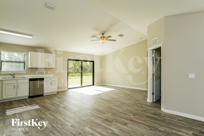 Building Photo - 755 Puccini Ave S