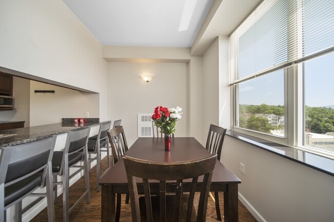 Building Photo - Dryden South