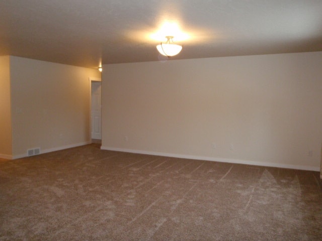 Building Photo - Half month free with a six month lease