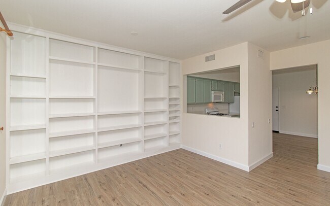 Foto del edificio - Home in the Community of Del Mar Highlands!