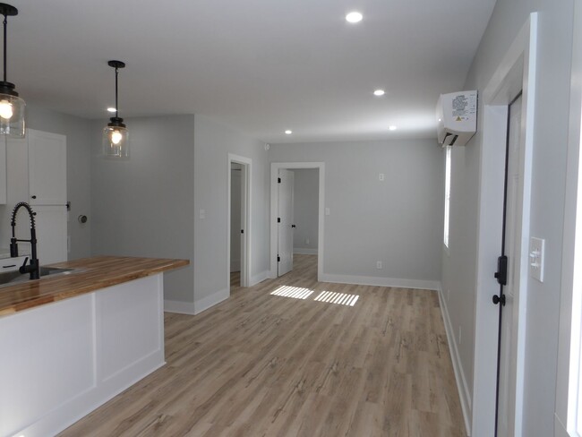 Foto del edificio - 2 Bedroom 2 Bathroom Townhome in Wilmington