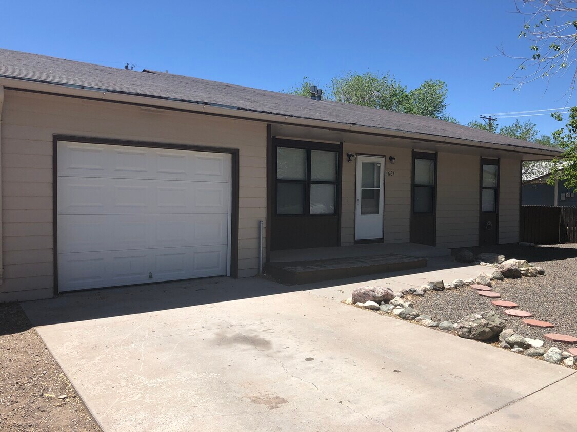 Foto principal - 1664 7th St