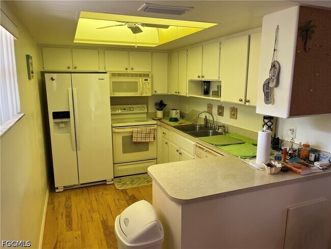 Foto del edificio - 12491 McGregor Blvd