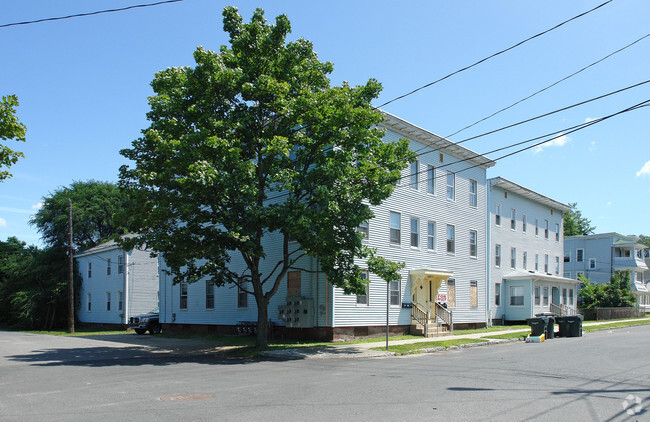 Building Photo - 244-250 Centre St