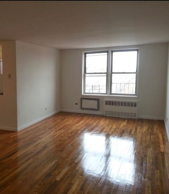 Building Photo - 6311 Queens Blvd