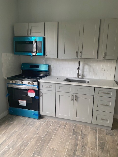 Kitchen - 43 Tillinghast St