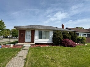 Building Photo - 14615 Stephens Rd