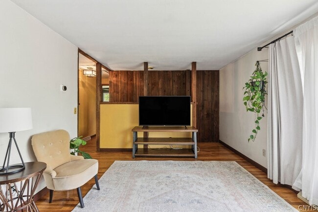 Foto del edificio - 4319 Coye Rd