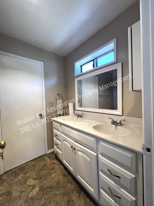 Foto del edificio - 4972 Foxen Canyon Rd