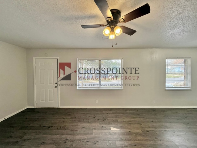 Building Photo - Tour Today! 3 Bed 1 Bath home in Tyler!