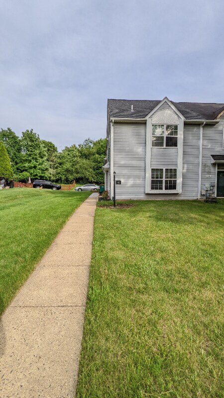 Building Photo - 341 Bradford Ln