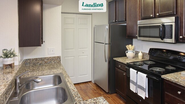 Foto del edificio - 8134 Colonial Village Dr