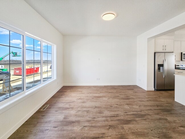 Building Photo - 9937 Huxbury Dr NE