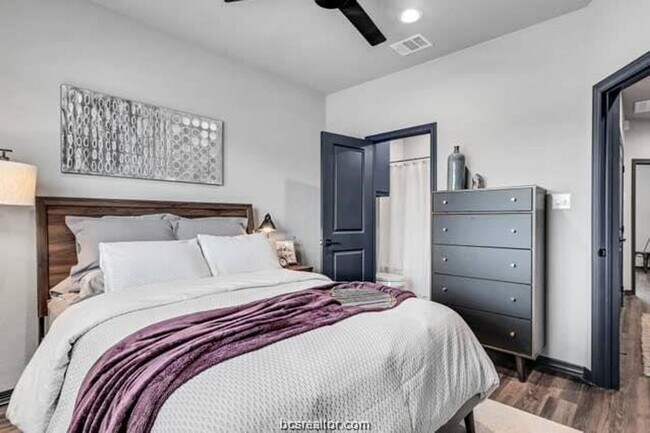 Foto del edificio - 1451 Associates Ave