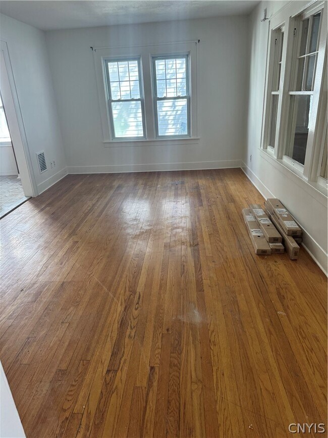 Building Photo - 223 Wilmore Pl