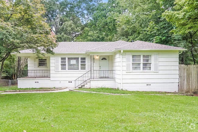 Building Photo - 812 Nelson Dr
