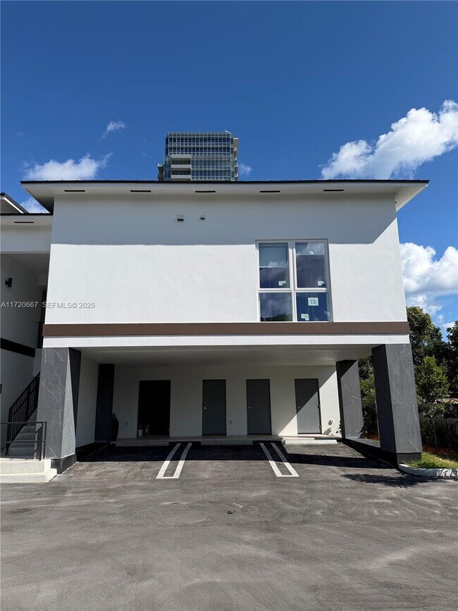 Foto del edificio - 210 SE 10th St