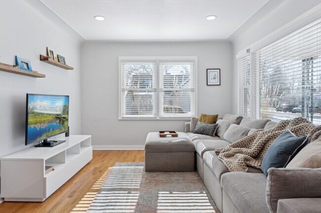 Photo - 4340 S Pennsylvania St House