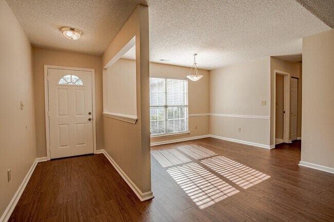Foto del edificio - 3 Bedroom 2 Bath home is located in Greer!
