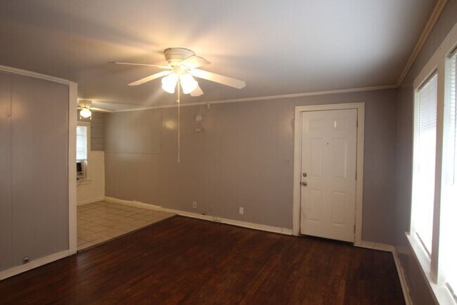 Foto del edificio - Available! 1 Bedroom 1 Bathroom Apartment close to Downtown Tyler!