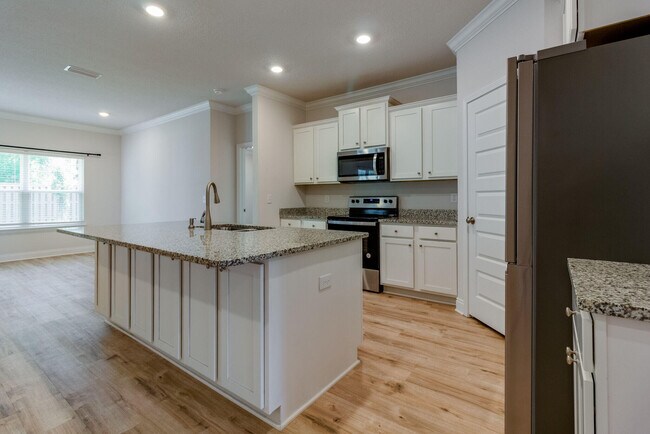 Building Photo - 183 Lightning Bug Ln