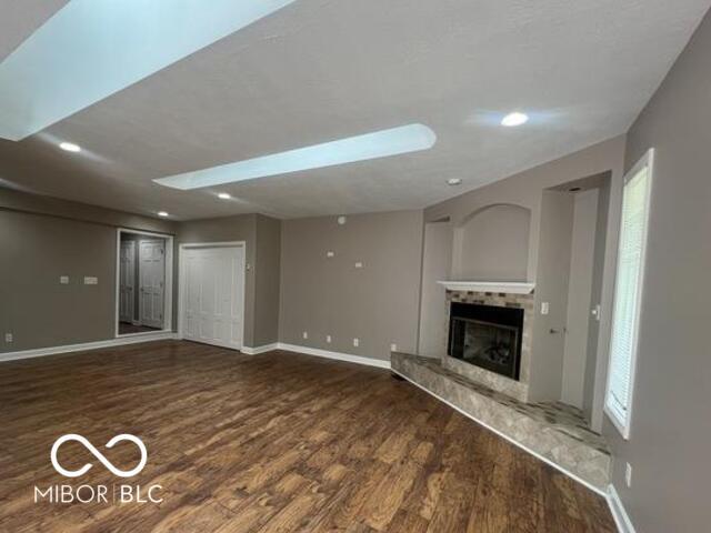 Foto del edificio - 945 Fox Hill Dr