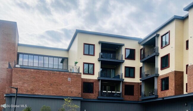 Foto del edificio - 116 West Ave