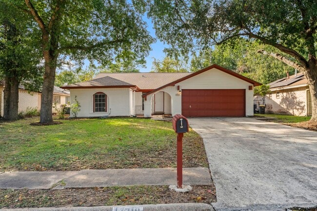 Building Photo - 17219 Camberwell Green Ln