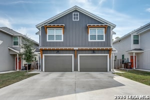 Building Photo - 10314 Lynwood Vlg