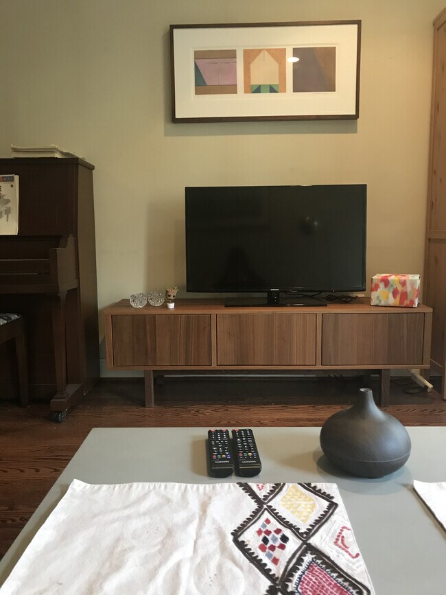 Living Room - 1840 Vernon St NW
