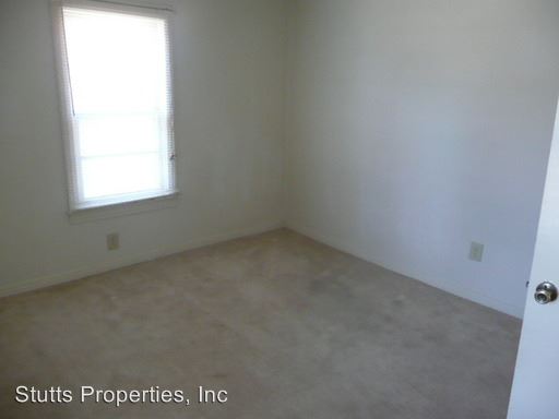 Building Photo - 215 S Kirkman St