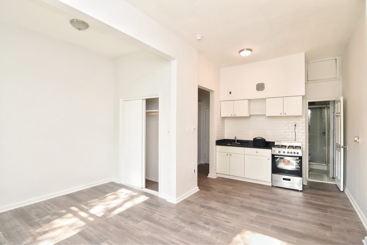 Foto principal - 142 W 130th St