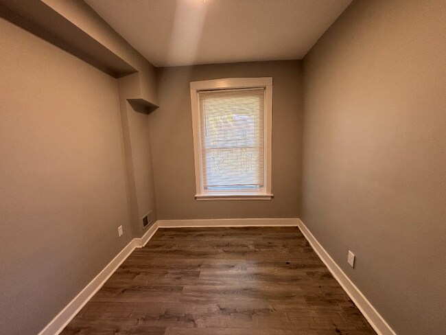 Foto del edificio - 4638-4640 S St Lawrence Ave
