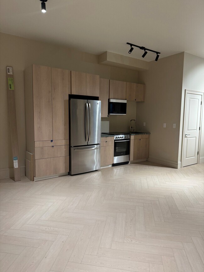 Foto del edificio - 319 W 9th St