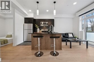 Building Photo - 31 Mill St