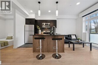 Building Photo - 31 Mill St