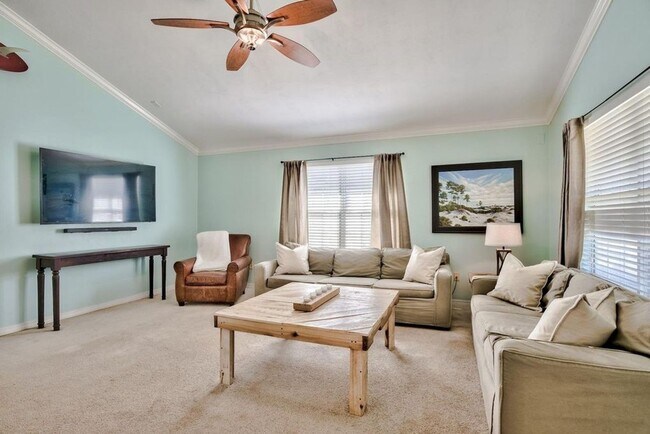Foto del edificio - PRICE DROP!! Great 3-bedroom Florida cotta...