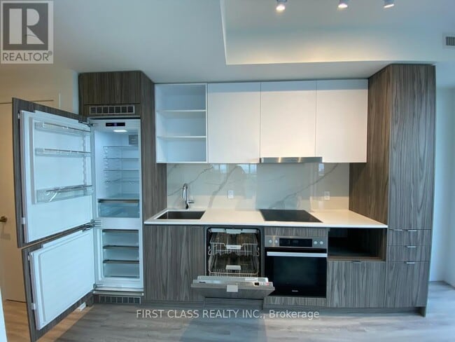 Building Photo - 55 Cooper St