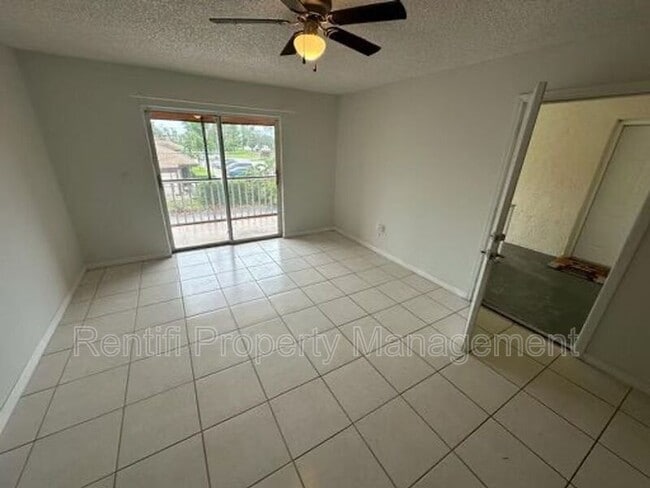 Building Photo - 12632 Kenwood Ln