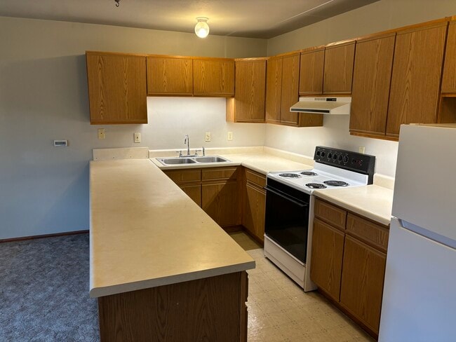 Kitchen open - 511 5th Ave