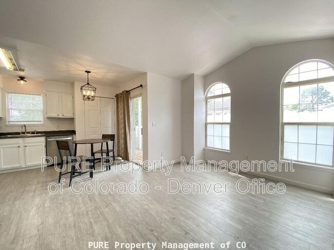 Building Photo - 5708 W Asbury Pl