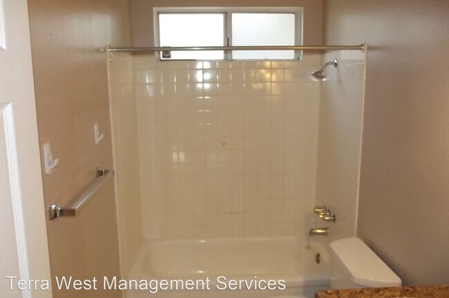 Foto del edificio - 3 br, 2 bath House - 2350 Aqua Vista Ave.