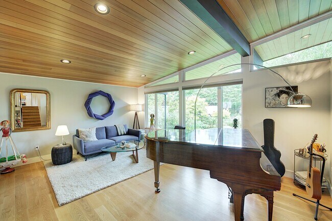 Foto del edificio - 4Bd/2.5Ba Seattle Home