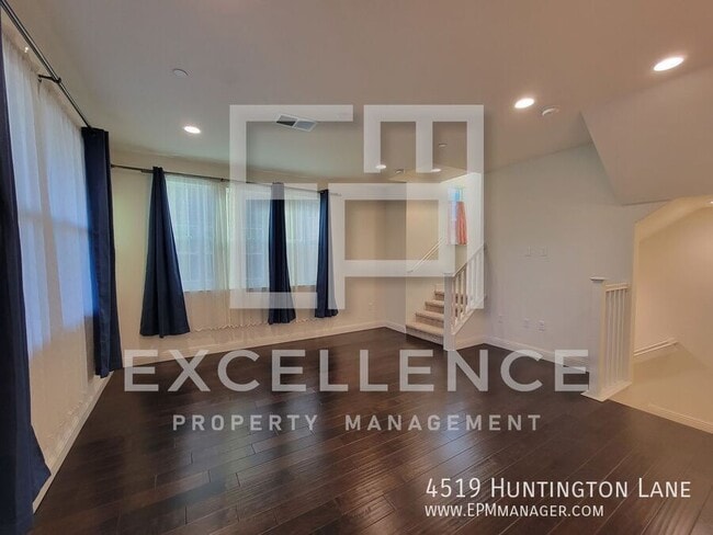 Building Photo - 4519 Huntington Ln