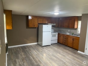 Building Photo - 104 Musgrove St