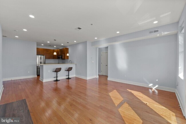 Foto del edificio - 440 Rhode Island Ave NW
