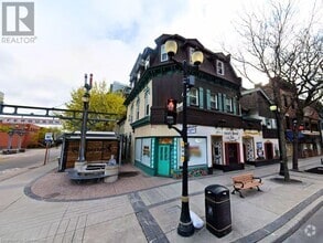Building Photo - 251 King St E