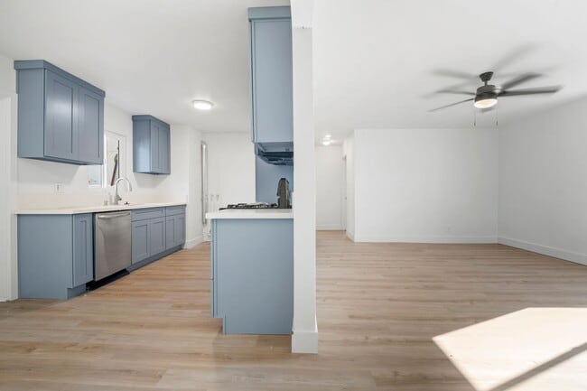 Building Photo - Ronald Dr. Huntington Beach