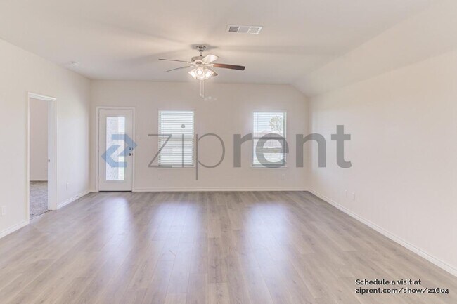 Building Photo - 430 Forestridge Dr
