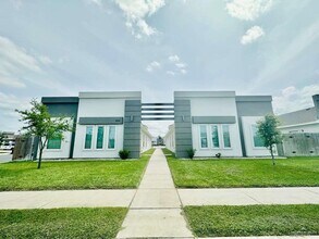 Building Photo - 30 Mulberry Ave